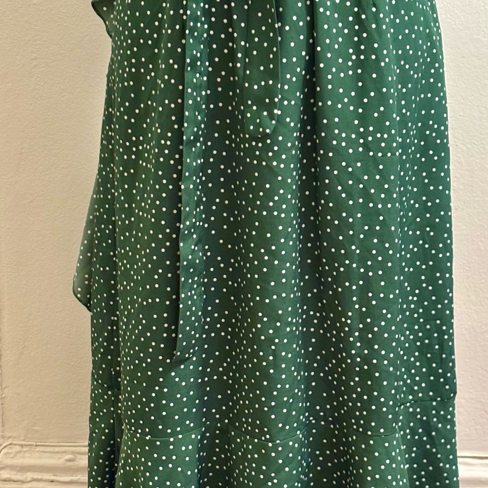 Green Polka Dot Wrap-Style Midi Dress - Picture 7 of 9